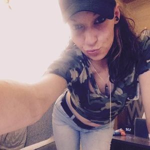 Meet your Posher, Beebee